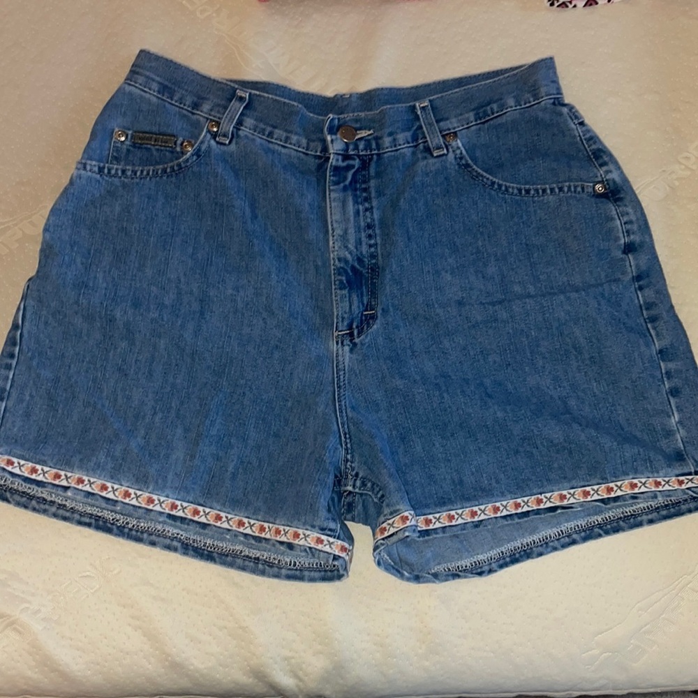Thrift Find!! Jean shorts with adorable ribbon border!!